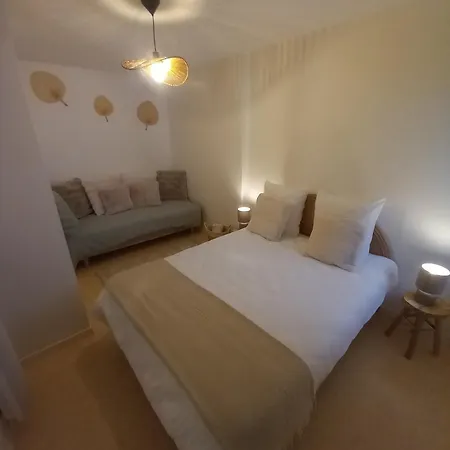 Coeur De 2 Ou 3 Personnes Apartment